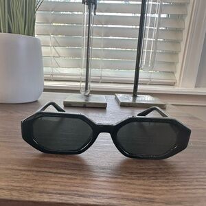 Velvet Canyon ‘The Stranger’